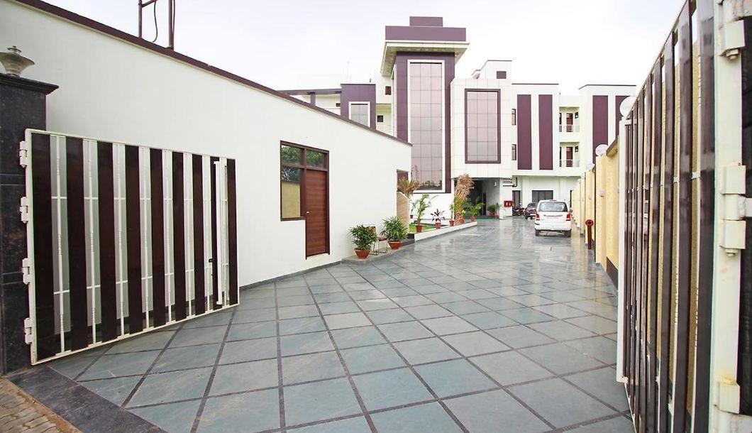 Hotel Opal Courtyard Agra  Exterior photo